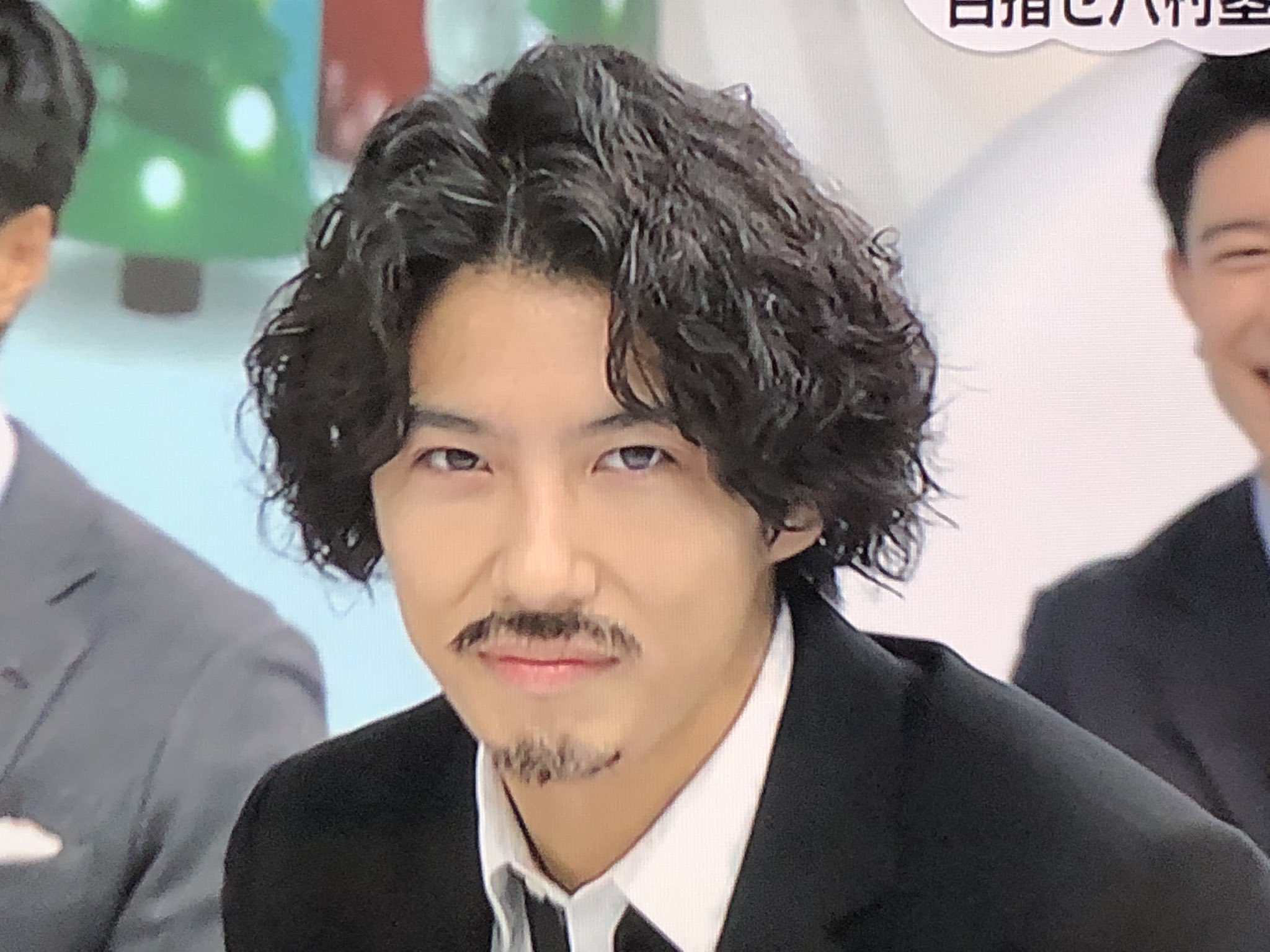 【送料無料】賀来賢人さん掲載ページ（ポスターサイズ）#6375 送料無料】賀来賢人さん掲載ページ（ポスターサイズ）#6375