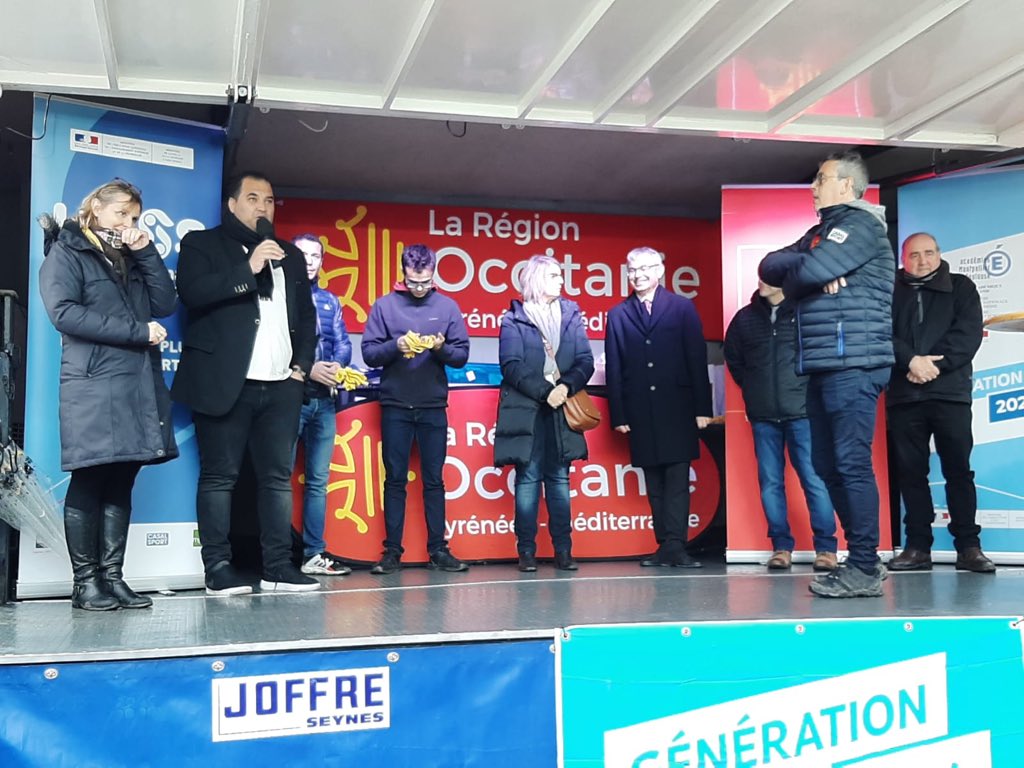 kamelchibli's tweet photo. Un magnifique championnat de cross-country UNSS des académies de Toulouse et de Montpellier à l’hippodrome de Toulouse cette après-midi. 2500jeunes ont participé à ces courses. La région soutient fortement le sport scolaire avec l’aide de 15€ via la Carte Jeune. Bravo à tous https://t.co/DRLB1ieMQI