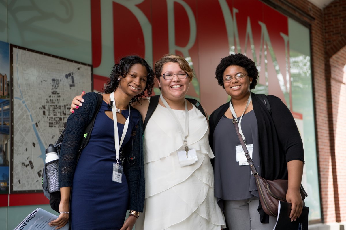 LEDA_Scholars's tweet photo. #WaybackWednesday for #LEDAat15:
The LEDA Career Network launched with our first LEDA Career Institute at @BrownUniversity in 2017. Since then, we've held this annual event at @Princeton and @nyulaw and welcomed 300 amazing #LEDACareerFellows into our community.
#LEDAcareers #WBW https://t.co/9EsuiOICrd