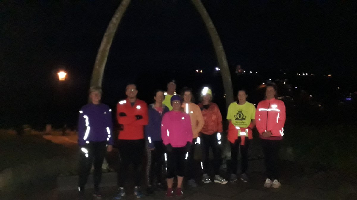 Fantastic effort as always from our club members tonight 👍 with periods of continuous running and Khyber Pass hill circuits to keep us warm 😊💪
Don't forget @GRLWhitby - Festive Fun Run this Saturday 🎅🤶 @RunTogether_ <a href="/SBCSportsDev/">Scottish Borders Council Sports Development Team</a> <a href="/ThisGirlCanUK/">This Girl Can</a> <a href="/EnglandAthletic/">England Athletics</a> <a href="/UKRunChat/">UKRunChat</a>