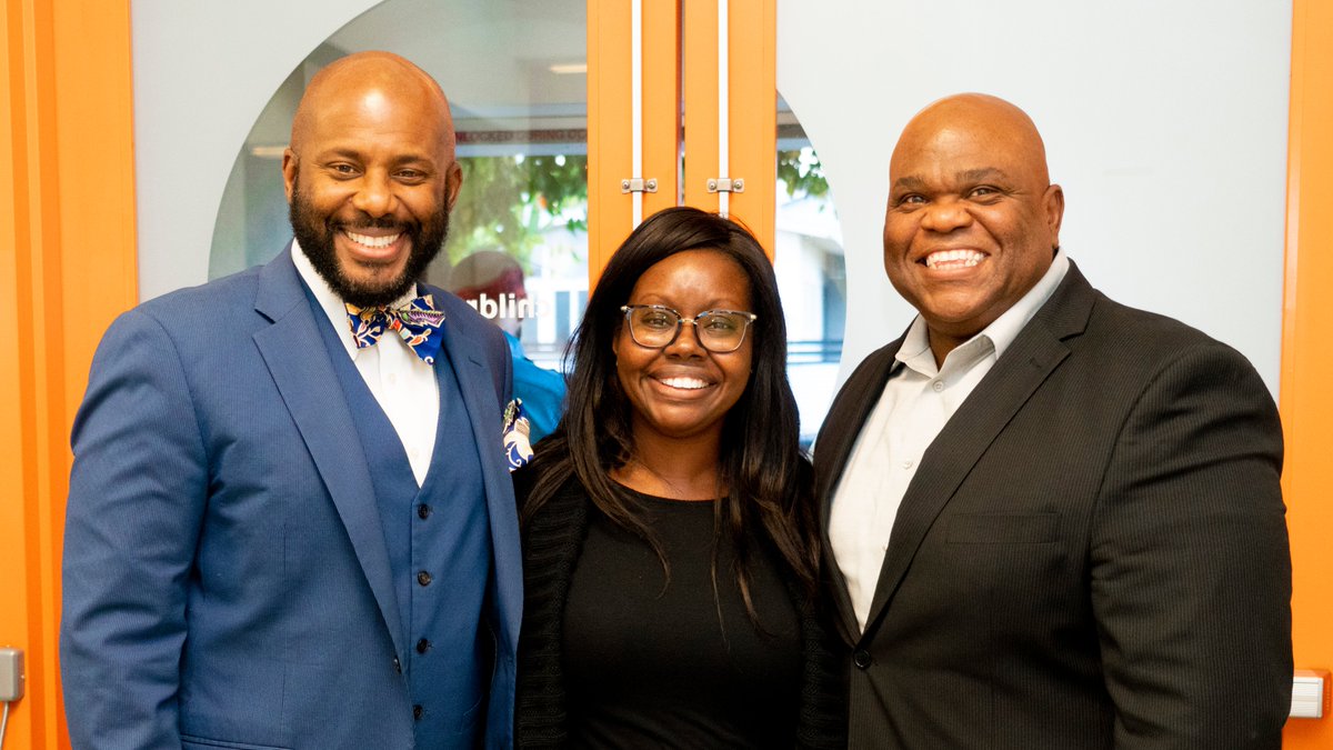 ChildrensInstLA's tweet photo. Thank you to Assemblymember Mike A. Gipson for speaking at our #ProjectFatherhood group session in Watts yesterday! @mgipson2014 #mentalhealth #losangeles https://t.co/GfWS3l8VI4