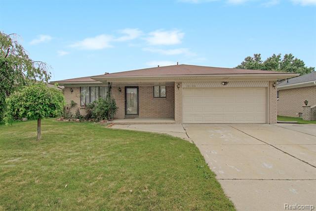 RealtorKKranz's tweet photo. Charming 3 BD/ 2 BA in Sterling Heights has a lot to offer. Call/text/DM me for info.  https://t.co/5vZgNA2TkP https://t.co/0qJwfmgCga