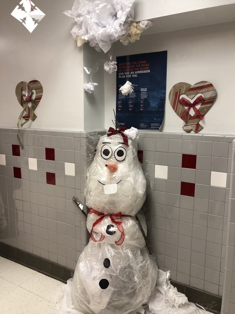 ahsjustworld's tweet photo. #doyouwanttobuildasnowman https://t.co/AkEuyoD4ae
