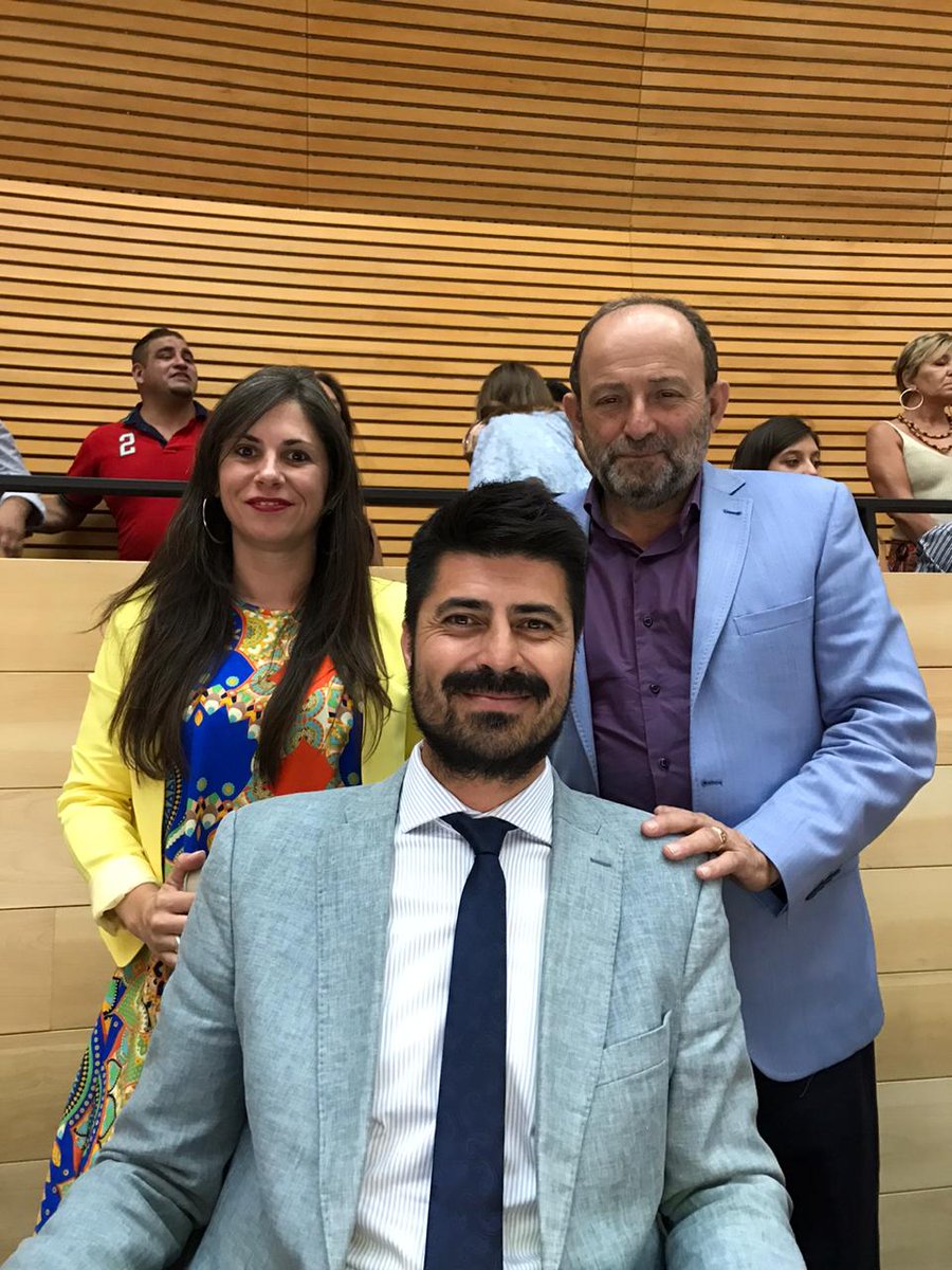 francodmiranda's tweet photo. Hoy renuevo mi compromiso con el departamento #RíoCuarto y también con la agenda de temas que venimos trabajando durante estos 4 años legislativos: ambiente, nutrición y género.

Tenemos la fuerza para seguir construyendo la política que queremos. https://t.co/xa8XcWQ327