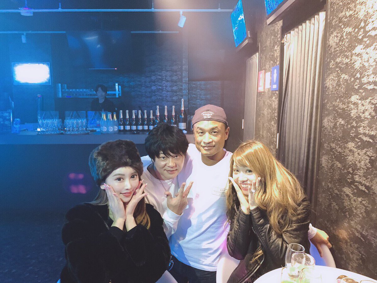 dj_kato5264's tweet photo. 仙台MAHARAJA「TRANCE WAVE」お疲れ様でした♨️
東京からも沢山、仙台の美人さん達も沢山来てくれて盛り上がって楽しかったです🎵
牛タンも美味しかったしアフターで朝まで飲んで幸せでした😊✨
#dj #djkato #trancewave #trance #psyche #maharaja #仙台 #牛タン https://t.co/BFd3gbev2E