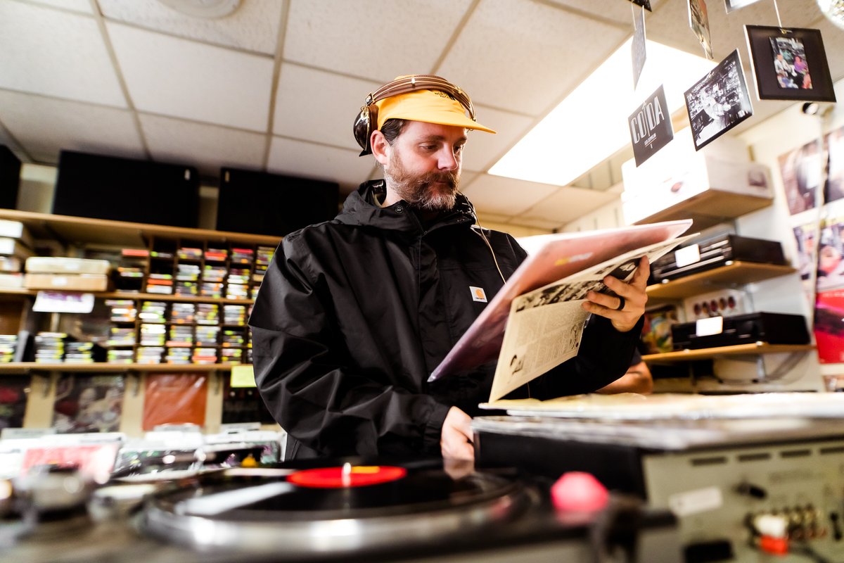 lnepresents's tweet photo. Wen't crate digging yesterday with Finale Grand ahead of Thursday's #HiveLive ft. Scenic Byway, Skumbudz & Simply B.
Come through, tap into the listening parties between sets. Free w/ RSVP here: https://t.co/wCd9BAL1w5
@KRCLradio @CityWeekly
#KRCL #CityWeekly #LiveNiteEvents https://t.co/gD4pOv8MpC