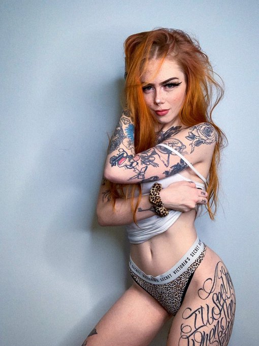 POCKET SLUT • 5$ OF’s pics and videos