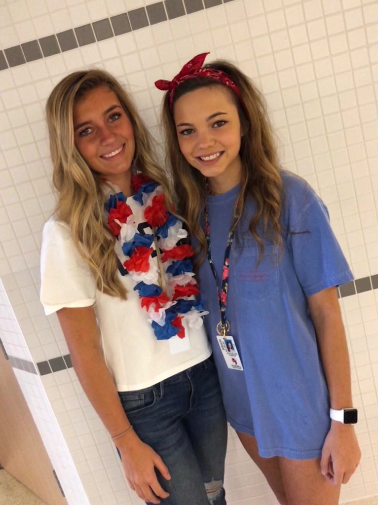 _jackiefarrar's tweet photo. Happy birthday Ry-bread!!💕🥳I am so glad that we’ve made so many memories and I can’t wait for more! Very thankful for you and all of our weirdness🤓I love you so much!!💖💖 https://t.co/WdSWKoszfx