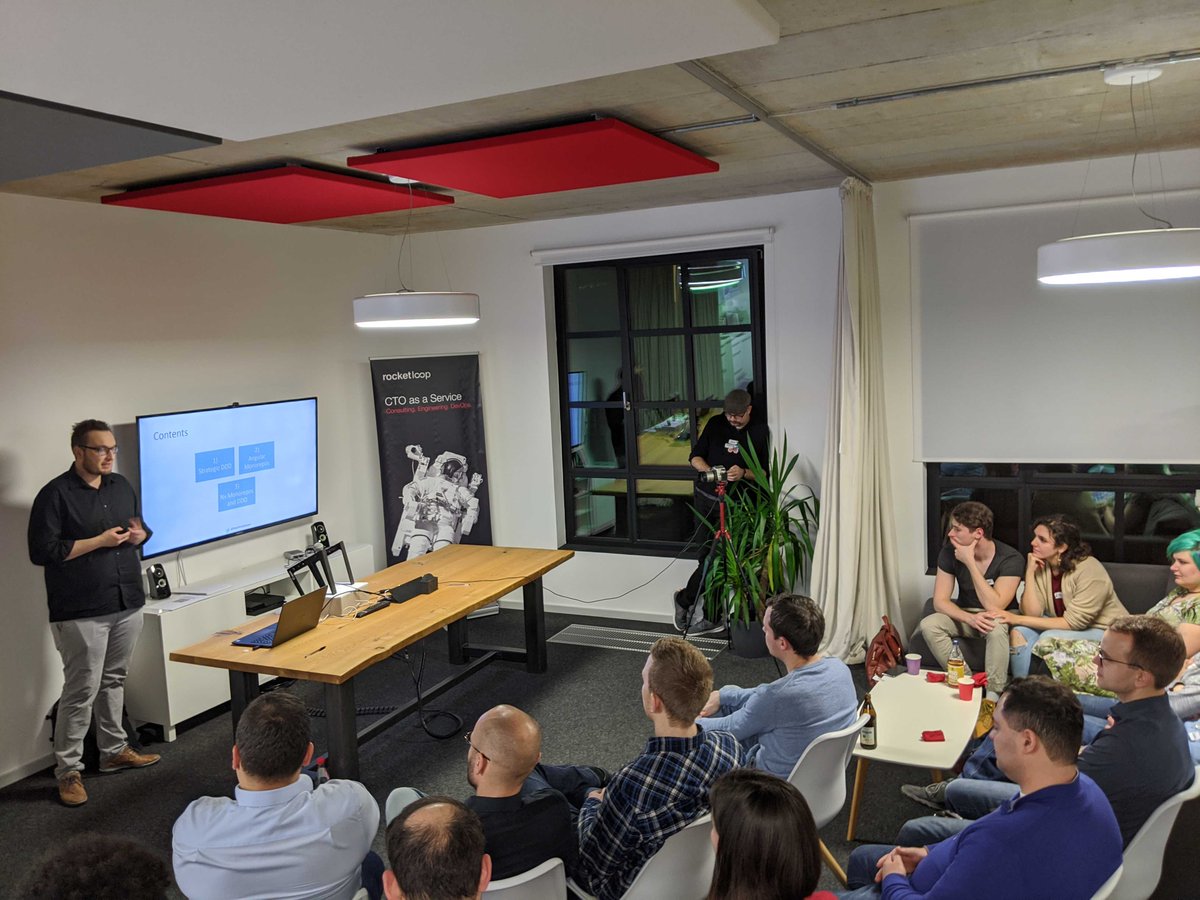 What a great time! Thank you everyone who came to the event! I hope you liked it as much as we did! Also, thanks again for <a href="/ManfredSteyer/">Manfred Steyer</a> and <a href="/danibuiza/">danibuiza</a> for volunteering their time! If you missed the talk, @frontend_rm will post it in the coming days!
#ngFrankfurt #Angular