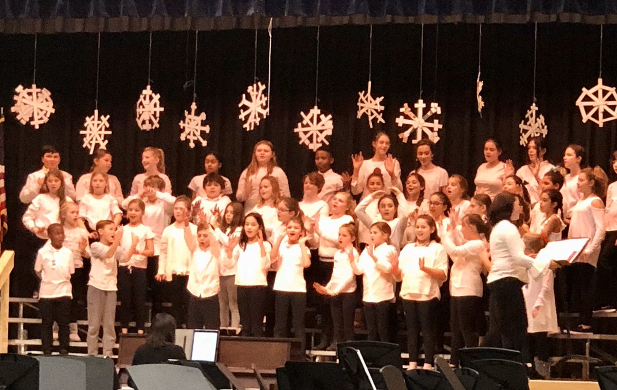 Great school performance today band, chorus, and strings performers!! Good luck tonight 🎶❄️🎶❄️ <a href="/CentralESaacps/">CentralESaacps</a> <a href="/MusicAACPS/">MusicAACPS</a> <a href="/CESTigerTunes/">Mrs. James</a> #AACPSAwesome