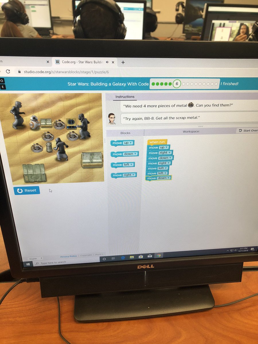 megansaw3's tweet photo. Hour of code! https://t.co/pnDO5xpnNI