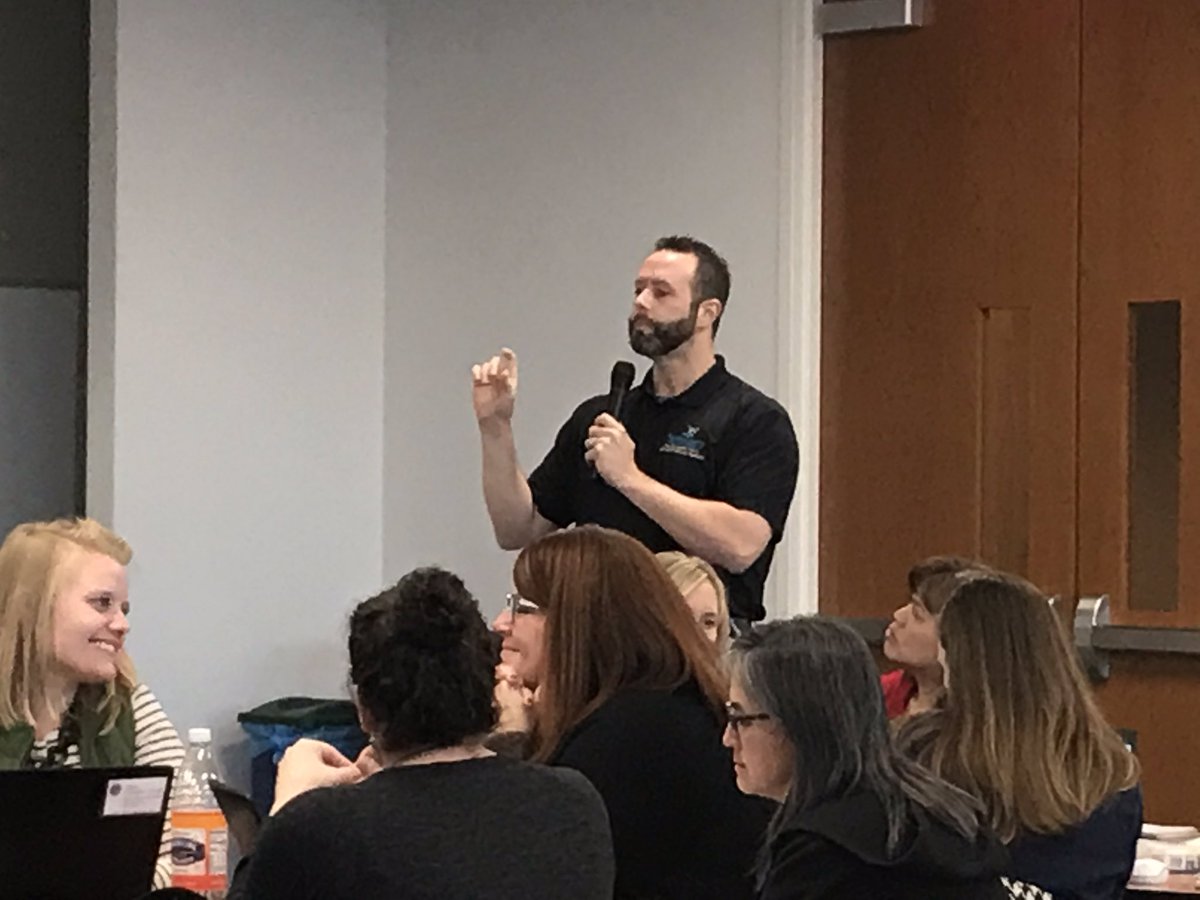 LynneBursch's tweet image. Thanks to Anthony Ramakis from @FCPSSchSupport for sharing your expertise about data and EDSL today at our #EMRT meeting! @MathematicsFcps @FCPSRegion1