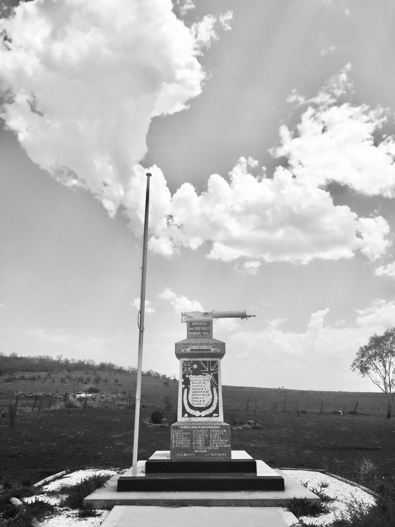 PennyEdwell's tweet image. A few photos from the first day of our In Country Cultural Tour, led by Phil Duncan to Moree and surrounds. Traveling with the always stimulating, ever entertaining @OBLCoP team.

#TheKnowledgeableObject #AustralianHistory
#OBLCoP