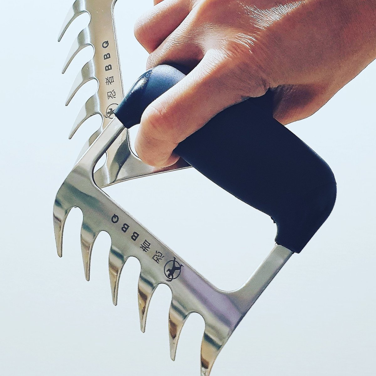 rhsoddld's tweet photo. 忍者 Ninja BBQ Premium Stainless Steel Meat Claws, Grilling Accessories, Meat Shredder with Safe Soft Grip Material

#bbq #party #meatclaw #capming #barbeque #chicken #turkey #outdoor #claws #thanksgivingday #christmas
#newyear 

https://t.co/ume34bhyUR https://t.co/852VUykM90