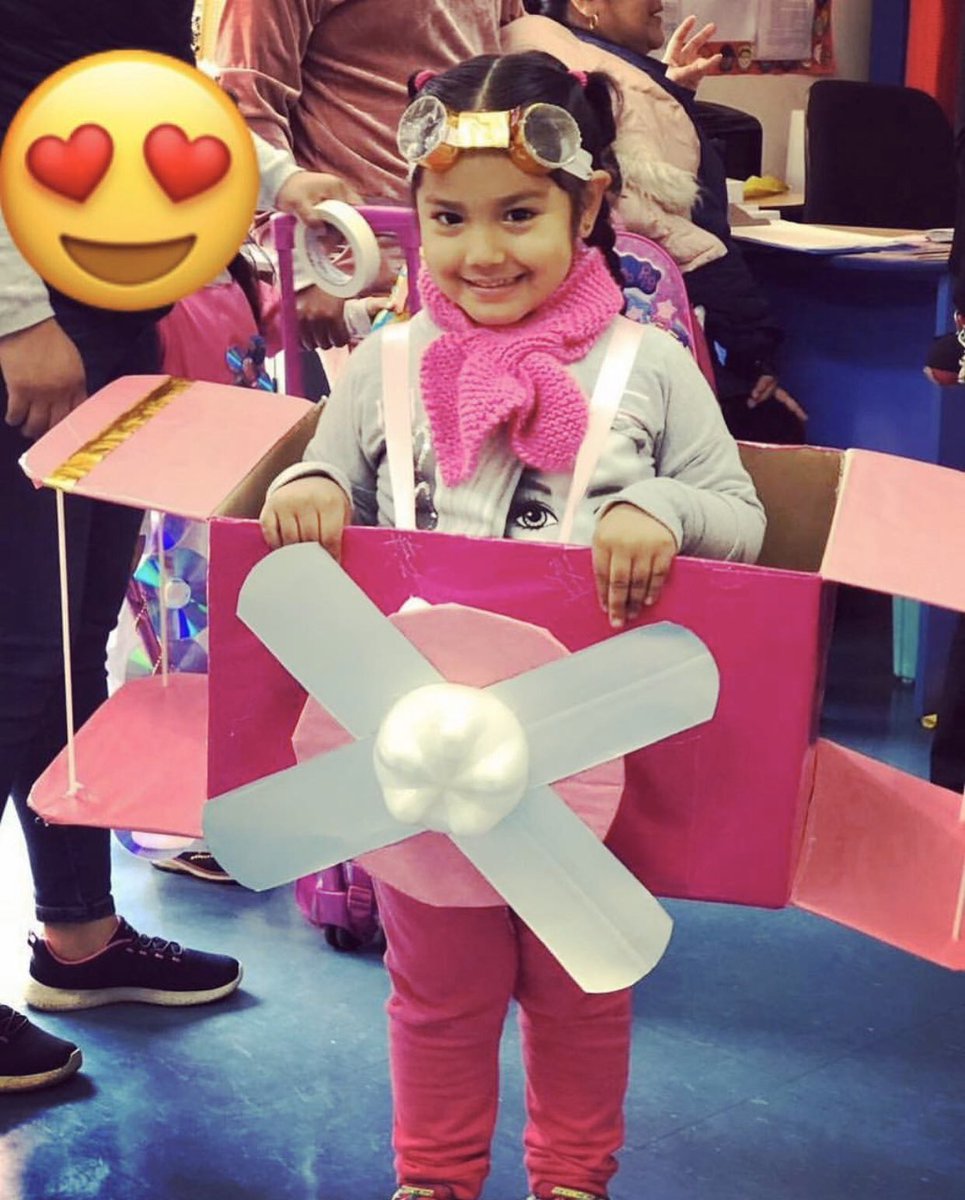 Carla_Mo's tweet photo. Mi nombre es Carla y me sumo a @AlejandroSanz y su #TimeForAction y me comprometo a “reciclar materiales para crear juguetes con mi hija y así concientizarla en el cuidado del planeta” #TiempoDeActuar #CambioClimatico #COP25 @LFdCesmas @PSJ_Sanz_Peru https://t.co/DmGxbzKZbT