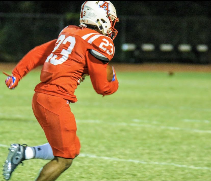 aeneaus_gray's tweet photo. Blessed to be First Team All-District Running Back https://t.co/A7KLMtOGLg