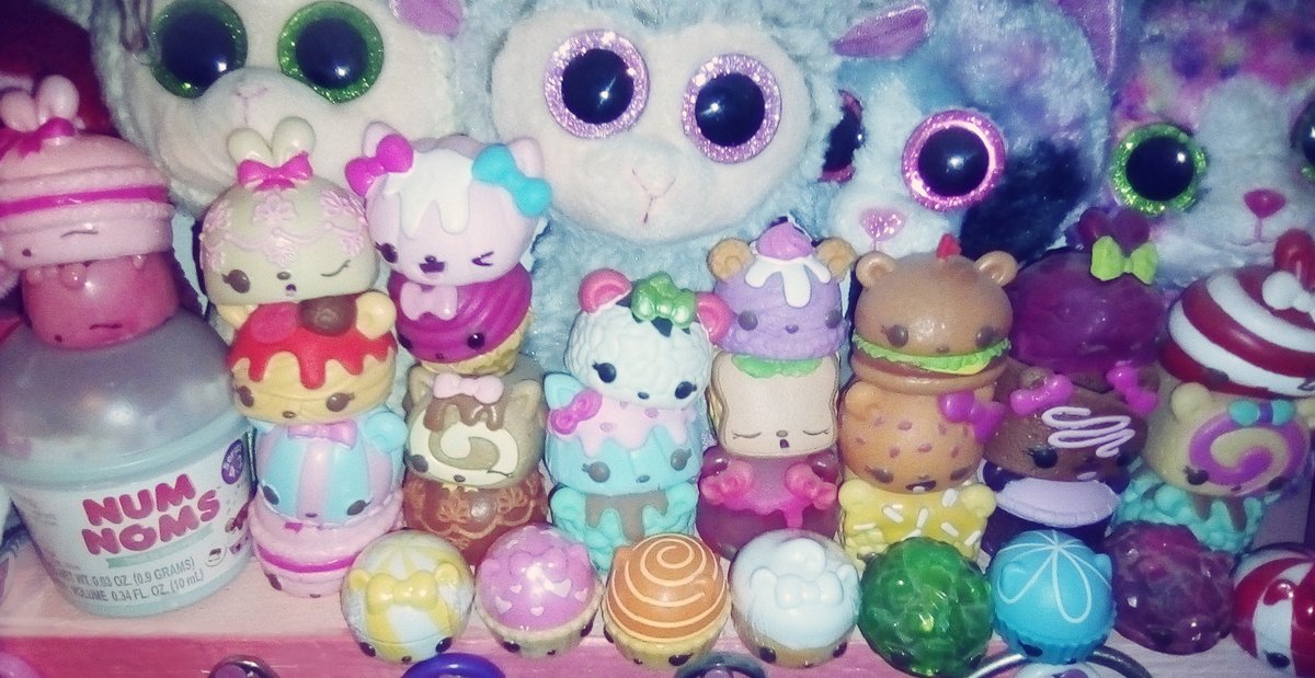 Miichel701's tweet photo. #numnoms #toys #toycore #kidcore #kawaii #kidwave #toywave #toy #collectibles #collection #collections #aesthetic #snackables #ty #collector https://t.co/GcXcpiqRAC