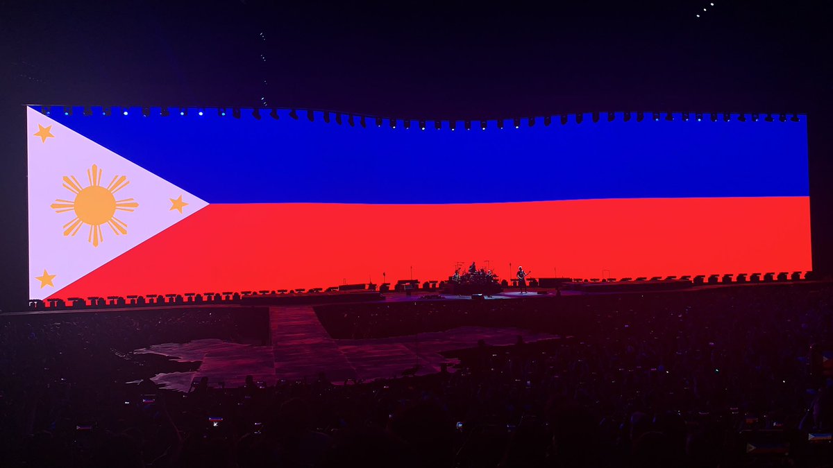 RPsAngels's tweet photo. We just Made a History 🖤❤️
#TheJoshuaTreeTourMNL 

Congratulations Ms @itsarpee @mmilive for another successful show. 

#u2asia #u2 #TheJoshuaTreeTour2019 #MMILive2019 https://t.co/w30reBkjwg