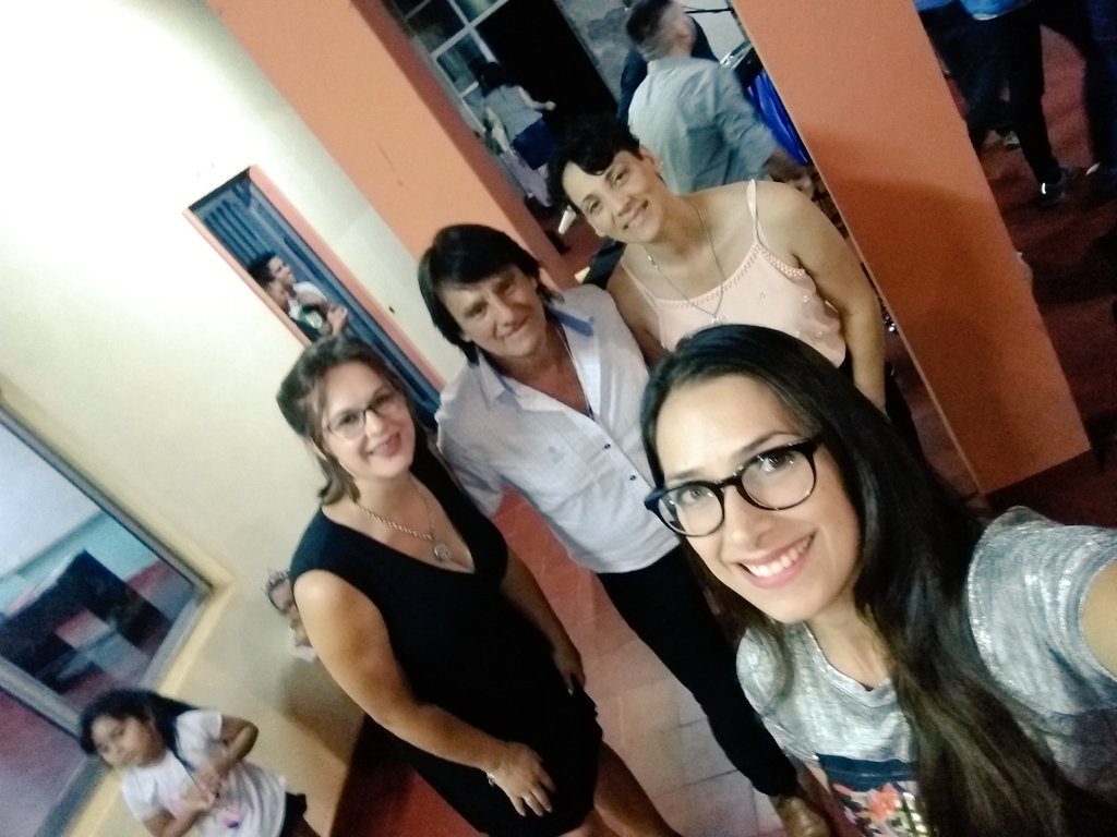 GambiniJennifer's tweet photo. Hermoso acto del #cep18 https://t.co/P45hNo11nR