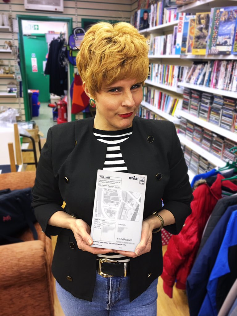 CharityShopSue's tweet image. People keep asking who I’m voting for in the election. I care about charity 🎗, the environment ♻️ and community 💖. I’m voting @UKLabour tomorrow huns. 🌹✨ #GeneralElection2019