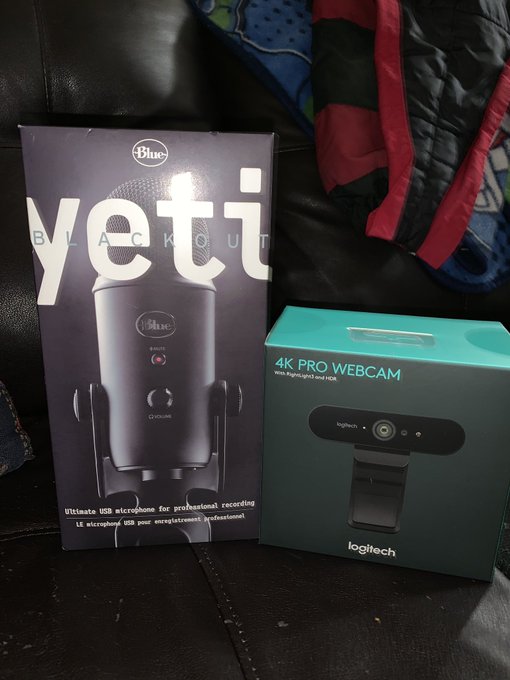 We have completed our last upgrade for our streams. Merry Christmas to us and you guys :P. We will have<a href="/tag/model"class="tags"><span>#model</span></a><a href="/tag/beard"class="tags"><span>#beard</span></a><a href="/tag/chubby"class="tags"><span>#chubby</span></a><a href="/tag/dadbod"class="tags"><span>#dadbod</span></a>