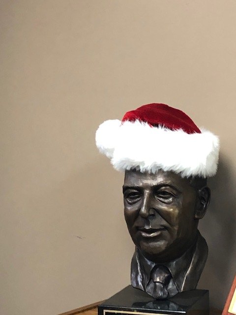 MEM_TheoLibrary's tweet photo. The annual placing of the Christmas hat took place this week. Barry Anderson, Coordinator of the C.S. Lewis group did the honor of making sure the hat fit perfectly. #CSLewisChristmas2019 #BarryAnderson #ScholarshipPietyJustice #MTSLibrary https://t.co/KPOYFrb0Ay