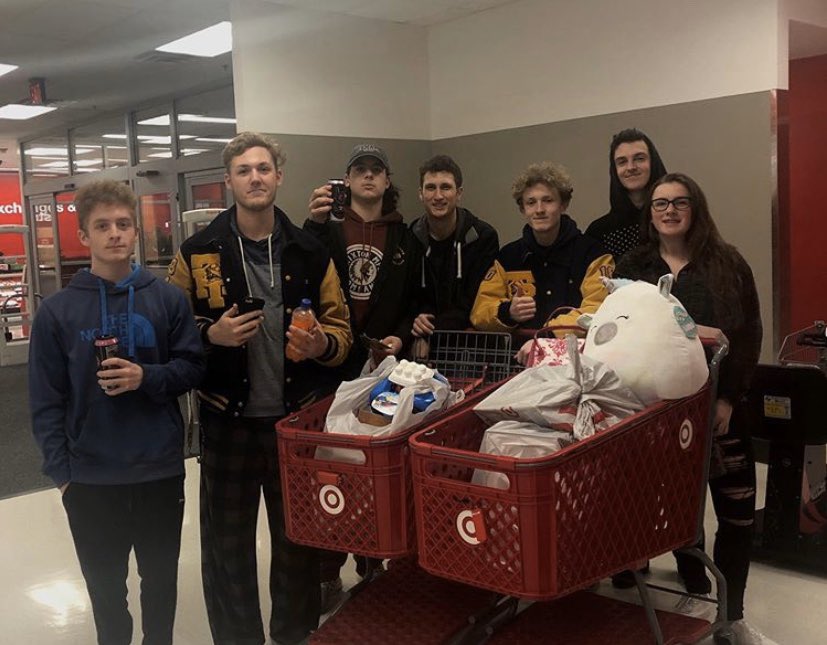 These amazing kids shopping for <a href="/ChildrensPhila/">Children's Hospital</a> Toys for Tots @ColeSchneider99 <a href="/33finney/">Corey</a> @AnthonyDeFalc12 <a href="/b_maikisch/">Brigitte Maikisch</a> @PaulFiorello15   <a href="/GovMurphy/">Governor Phil Murphy</a> show me the money