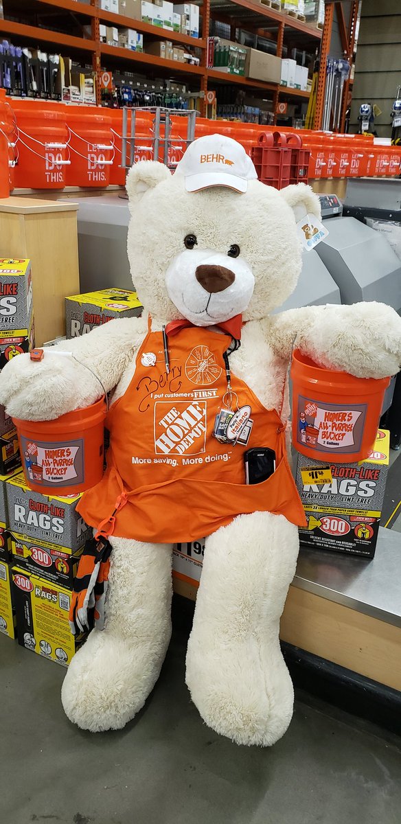 Great job to our new MOD Berry for driving sales while he sits down!! 🤣🤣🤣 Awesome job Barb and Teresa for bringing Berry to life!!!!!!!! He looks fantastic!!!!!