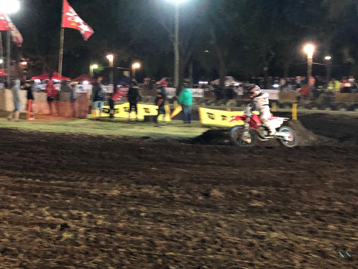 FuelUniverseTV's tweet photo. Concluyó la primera Copa Master nocturna en Bragado || https://t.co/RumJ5DUML2 ||
#ComplejoMX #Bragado #COpaMaster #FuelUniverse https://t.co/LNTRu3S2k2