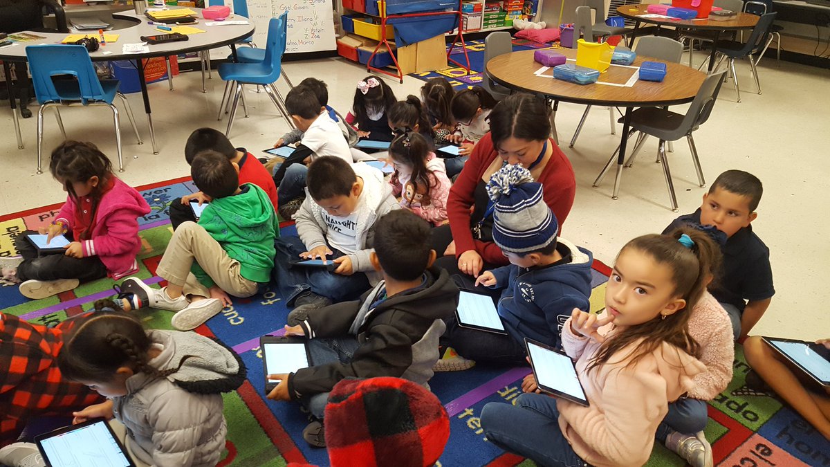 MAlvarado_HMS's tweet photo. Co-teaching blessing with @rose_toquinto! Writing and recording sight words with @Seesaw! Thank you Ms Toquinto! @SurrattCubs #WDSFamily #WDSTechSensei #blessedtechcoach #ilovewhatido https://t.co/Wzy2Te6e8H