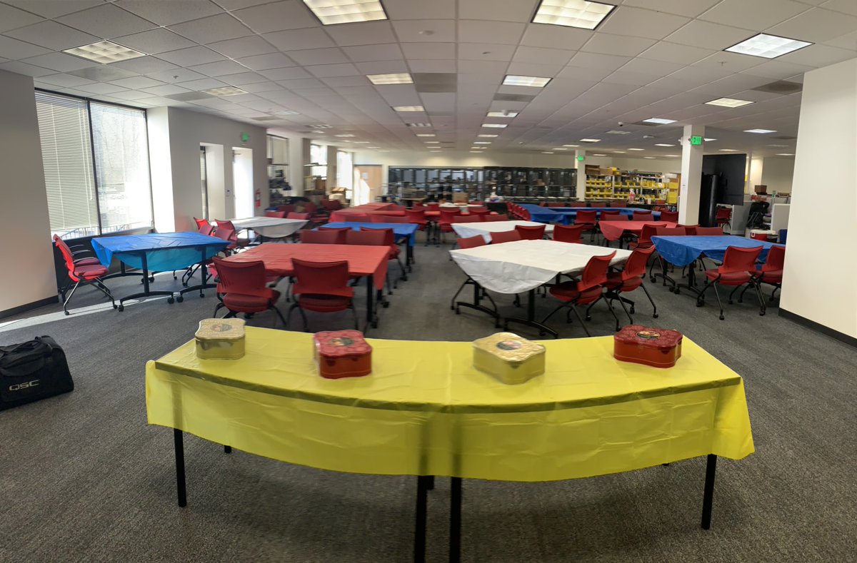 RangerRecardo's tweet photo. The calm before the storm. #endofyearevent #comcastbeltway #betwaystrong #cablelordsofbaltimore. https://t.co/wQLd560nBx