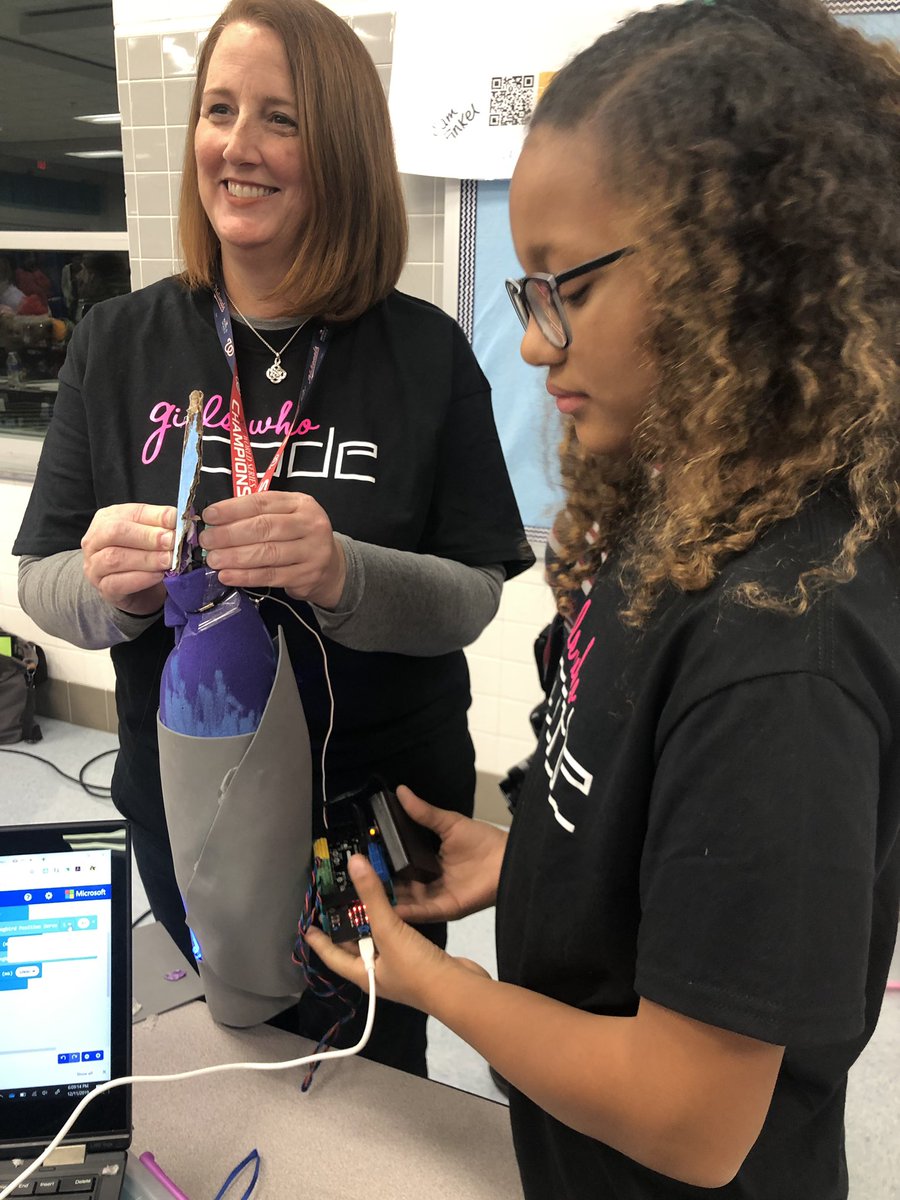 Lori Mercer tweet media