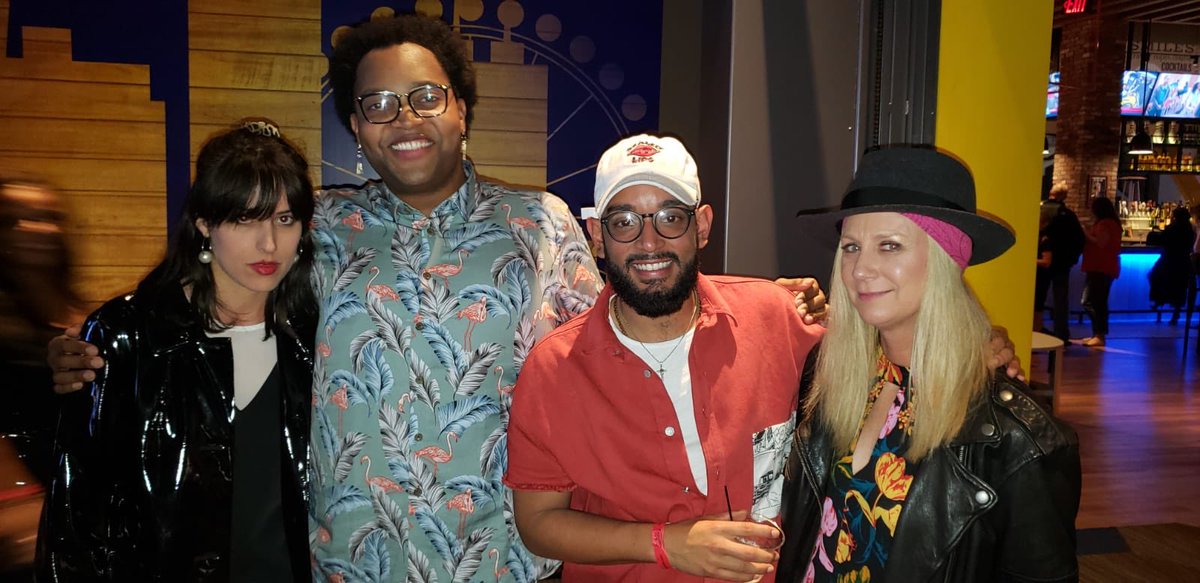 styledbyfern's tweet photo. #DMMProud @davidmakesman season 1 wrap party. Missing the fam! #davidmakesman
@Travisties @jimelatkins @AlanaArenas https://t.co/DS5YG7kzb4