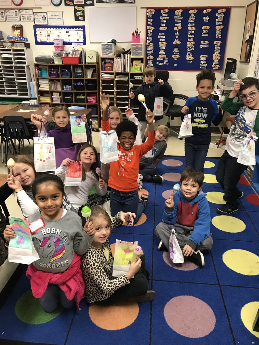 Tribe Time!  Beginning Spanish group made maracas and piñatas!