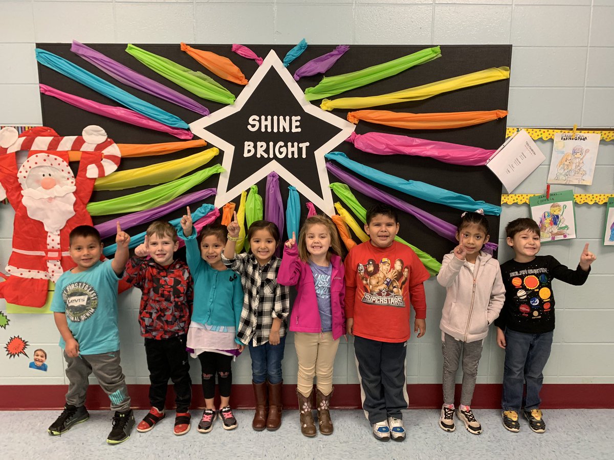 LibraryNelson's tweet photo. Look who has completed Step 1 in @MonstersCanRead. @SchoolNelson is proud of you! @AnnaRogersK @MrsHastingsK @MrsDaysclass2 @mrsasiapotts @MrsSparksKinder https://t.co/wzZdnFSIuz