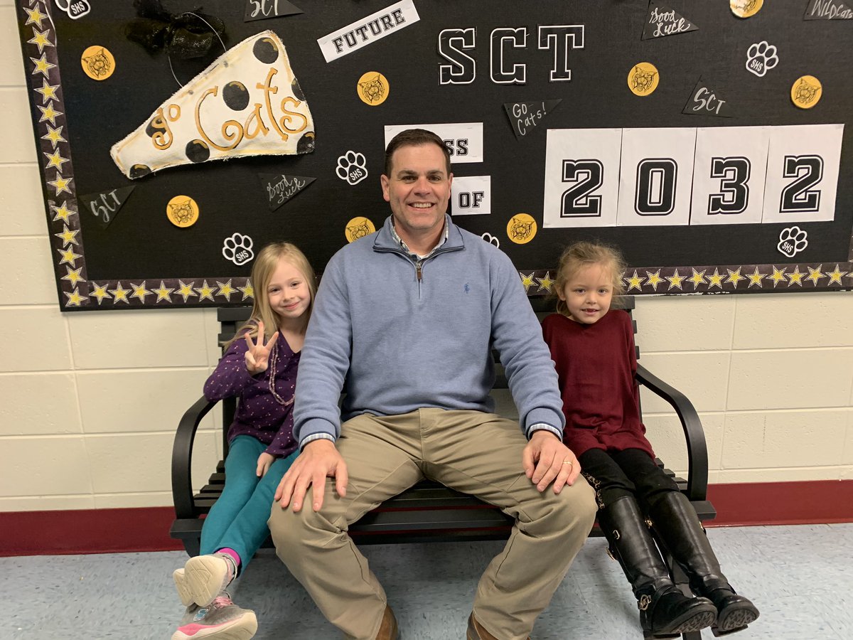 LibraryNelson's tweet photo. Presenting our newest @MonstersCanRead monster teachers. @SchoolNelson is amazed at all their hard work. Fabulous! @MrsSparksKinder @AnnaRogersK https://t.co/2BCsv2SE2J