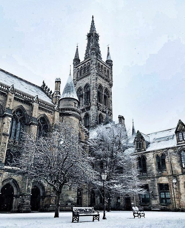 theRightU's tweet photo. Thinking of a white Christmas? 🤔
Time to count down for holiday celebrations! 
#glasgow #glasgowlife #university #universitylife #photography #study #studymotivation #likeforlikes #like4likes #likeforfollow #l4l #learning #snow #christmas #holidayseason https://t.co/nvz2eyzfP9 https://t.co/b7YXKYVxfv