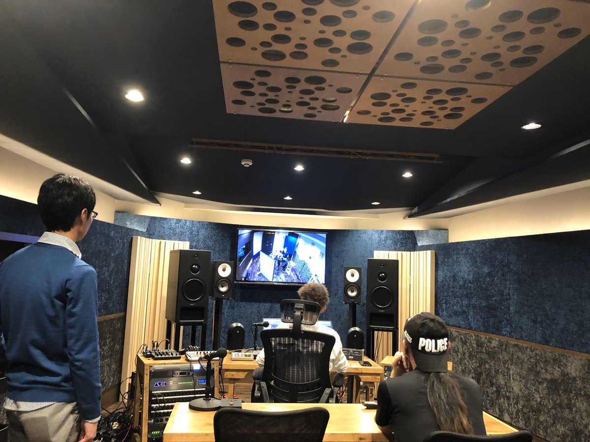 toplustto's tweet photo. すごい良い環境。

最高に勉強になりました！

渋谷Vision Studio
最高です。

良い音を自分のスタンダードにする為に耳を全力で使って変な頭痛が訪れました。笑

#オクターブミュージック
#VisionStudio
#耳トレ
#見物俊幸 https://t.co/THra07odM1