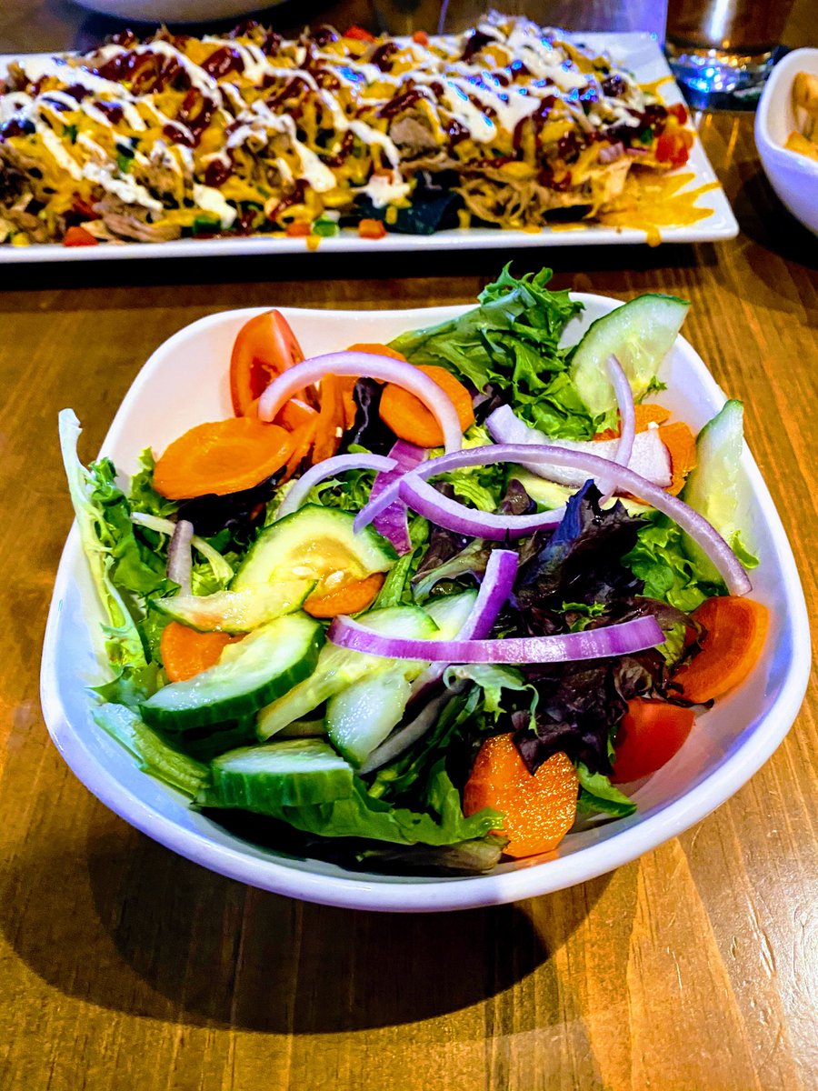 cravely's tweet photo. Nachos or salad ? Both amazing ⁦@BigWoodsRstrnts⁩ in #bloomington https://t.co/OzuFt4hsl1