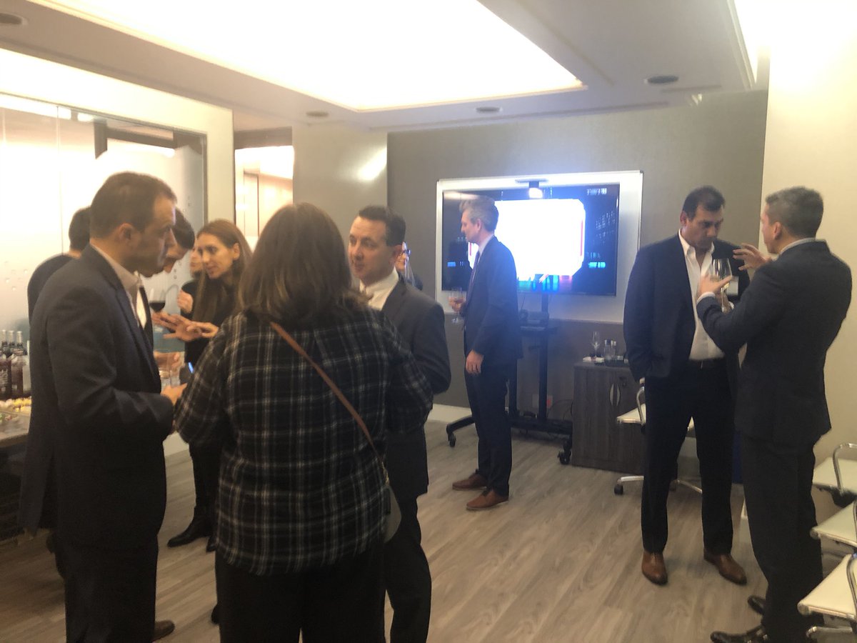 Jay_Tse's tweet image. Thanks to all our members and partners supporting our @MapleSoCal mixer tonight in Vancouver, another night of great networking