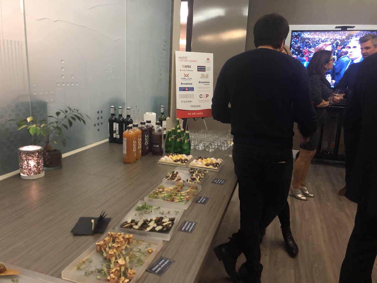 Jay_Tse's tweet image. Thanks to all our members and partners supporting our @MapleSoCal mixer tonight in Vancouver, another night of great networking