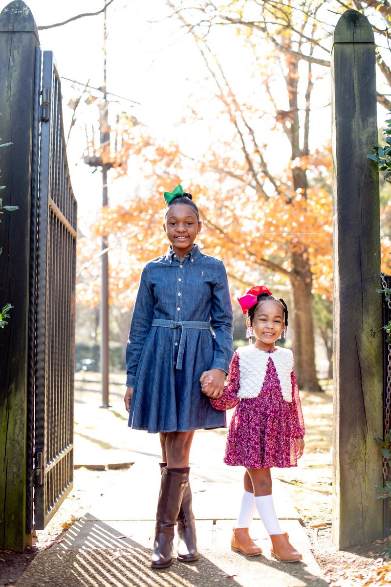 BokehAmore's tweet photo. The Lawson family ♥️ #Bokehamorephotography #ChristmasMini #BlackLove #FamilyIsForever https://t.co/l8Y80IQRci