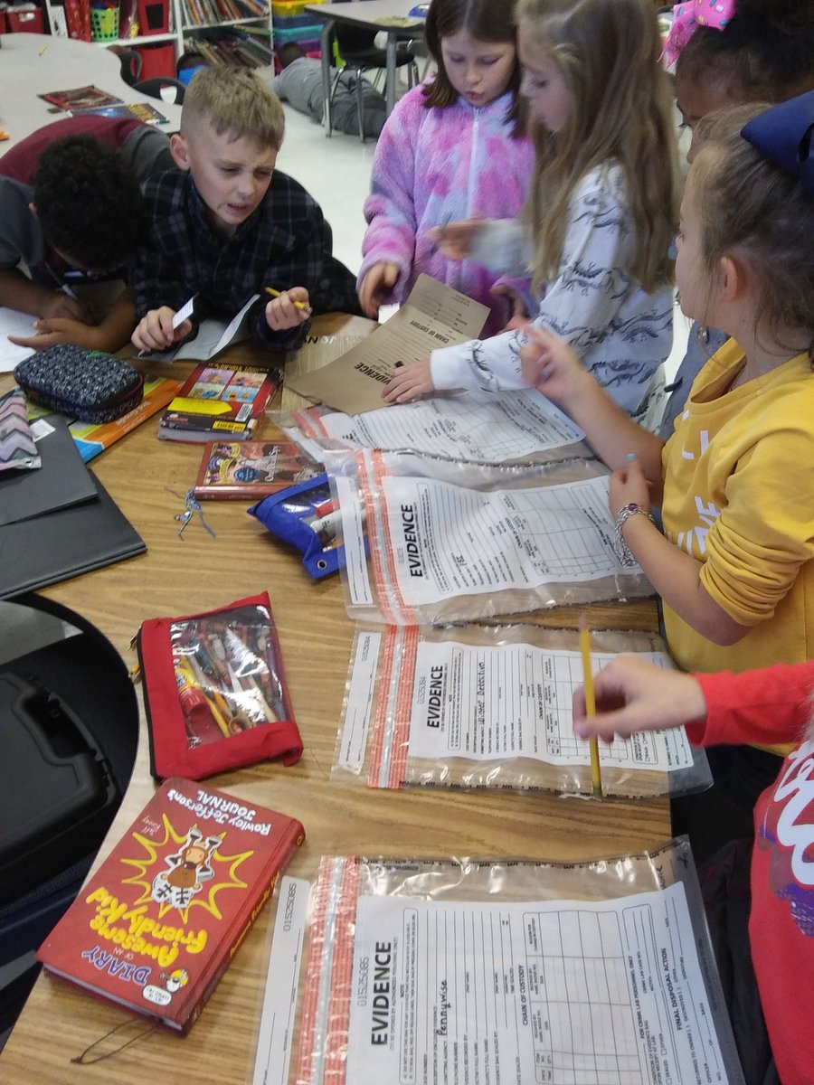 MathRoberts's tweet photo. Frankie the Snowman is still missing and we're collecting evidence to rescue him!! #FortFocused #3rdGradeRocks https://t.co/j9vnrJouAR