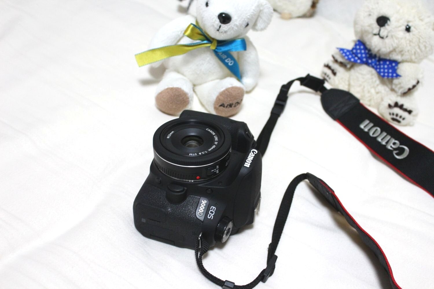 Noah Hokkaido 10月に買ったパンケーキレンズef40mmf2 8stmを着けた愛機eos 9000d この薄さは貴重でカメラを持ち歩く機会が増えました 写りも良いしお気に入りのレンズです カメラ レンズ パンケーキレンズ Eos9000d Ef40mm ベアドゥ T