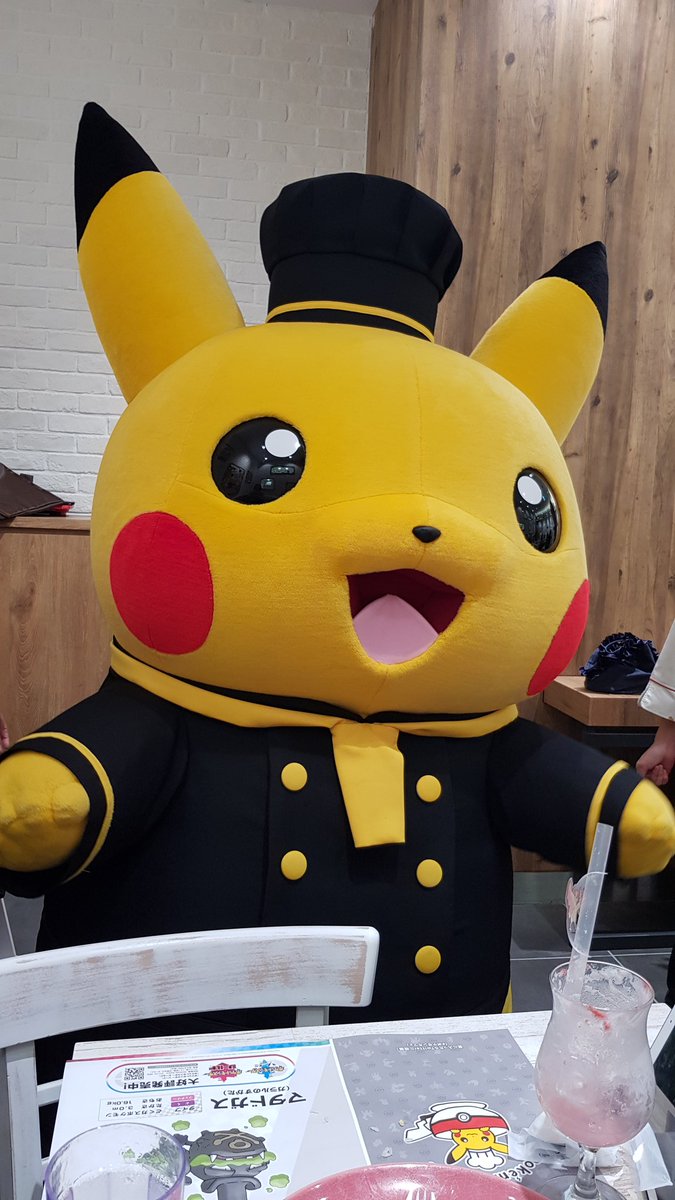 Das Pokemon Cafe in Tokyo gefällt mir zwar deutlich besser, aber Pikachu ist auch in Osaka super süß ❤