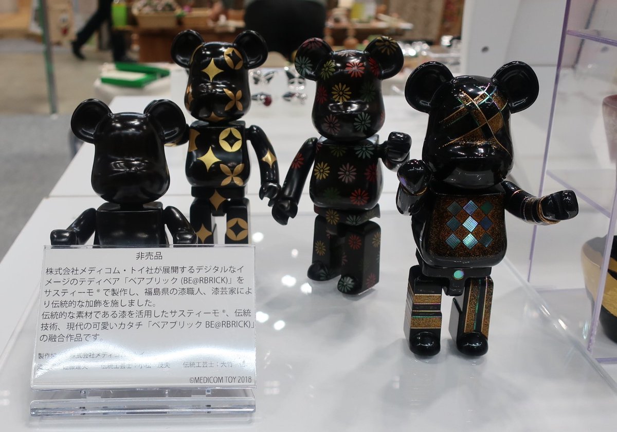 漆塗りのベアブリック😍
かわいい♥
#モクコレ#WOODコレクション