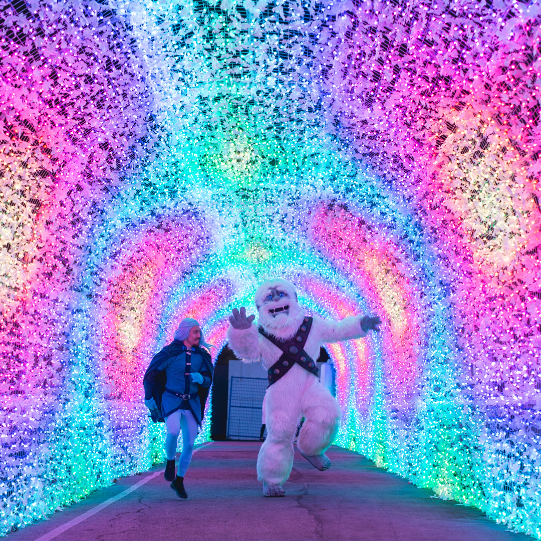Name a better combo?
(Who else has a multi-colour light tunnel and a Yeti friend like this?)
#aurorafestvan at the PNE resumes Thursday.