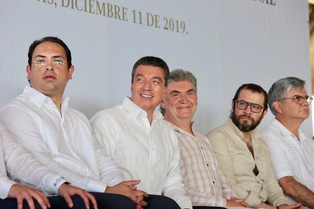 MonitorSur's tweet photo. Aterrizan 5 mil 500 mdp en inversión para Terminal “El Dorado en Puerto #Chiapas”. Permitirá flujo comercial con Asia y Centroamérica @rutilioescandon @lopezobrador_ @CAXXOR #Acxesa https://t.co/RKBic1KkdG https://t.co/t8NMFseRVH