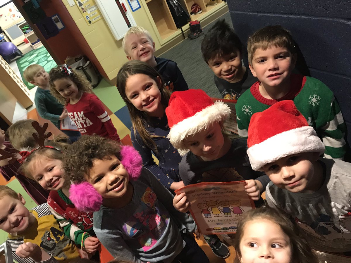 ferrykinders's tweet photo. Here they are waiting in anticipation to see if their gingerbread traps worked! #rowvastrong #rowvaelem https://t.co/4nf8RAKZW0