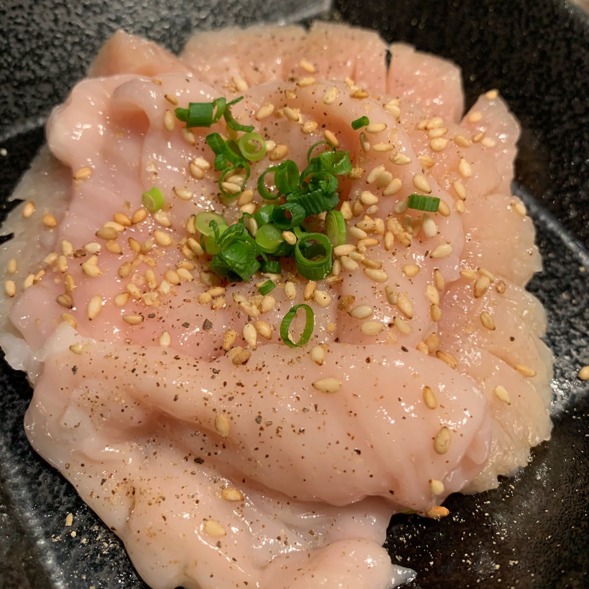 ট ইট র 肉処 牛宿 Ushiyado テッチャン ミノ 塩 カツオダレにつけても美味しいです 牛宿 板宿 神戸 神戸市 須磨区 焼肉 肉 和牛 ホルモン ミノ テッチャン